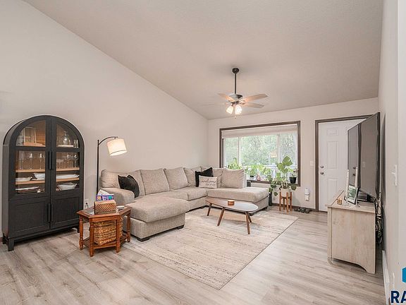 5th image of 1806 N Oberg Cir