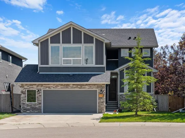 172 NW McIvor Ter, Chestermere, AB T1X 0R6