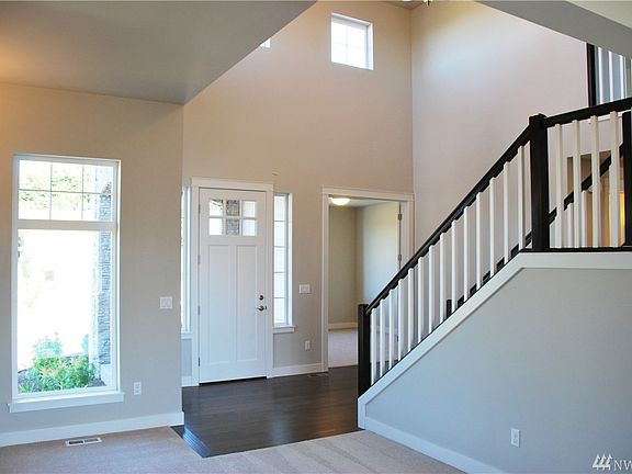 2nd image of 6208 37th Pl NE