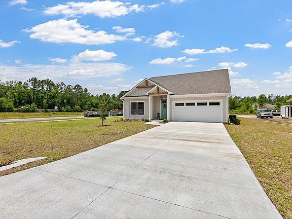 2nd image of 110 Sierra Ln