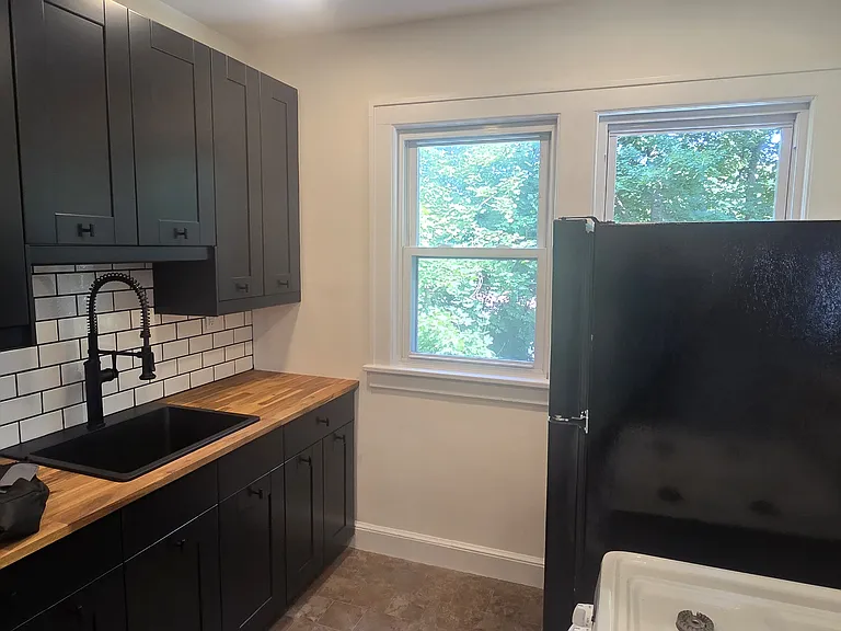 140 Knickerbocker Rd #2 — Photo 10