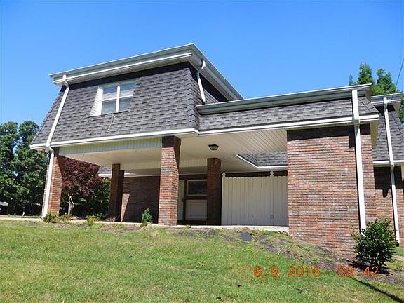 5th image of 718 Hurricane Hill Dr