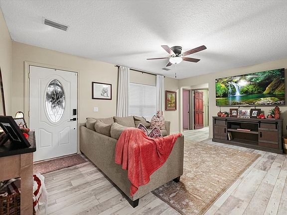 3rd image of 35686 Quail Rd
