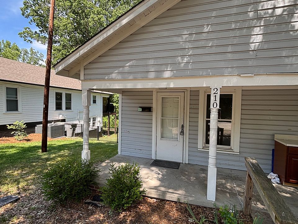 1st image of 210 Basin Ave