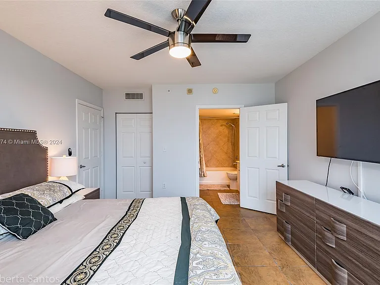2080 S Ocean Dr #602 — Photo 27
