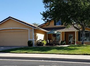 2712 Mitchell Ave, Clovis, CA 93611