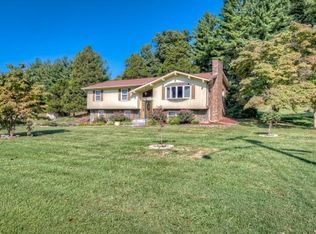 316 Spring Valley Rd, Bristol, VA 24201