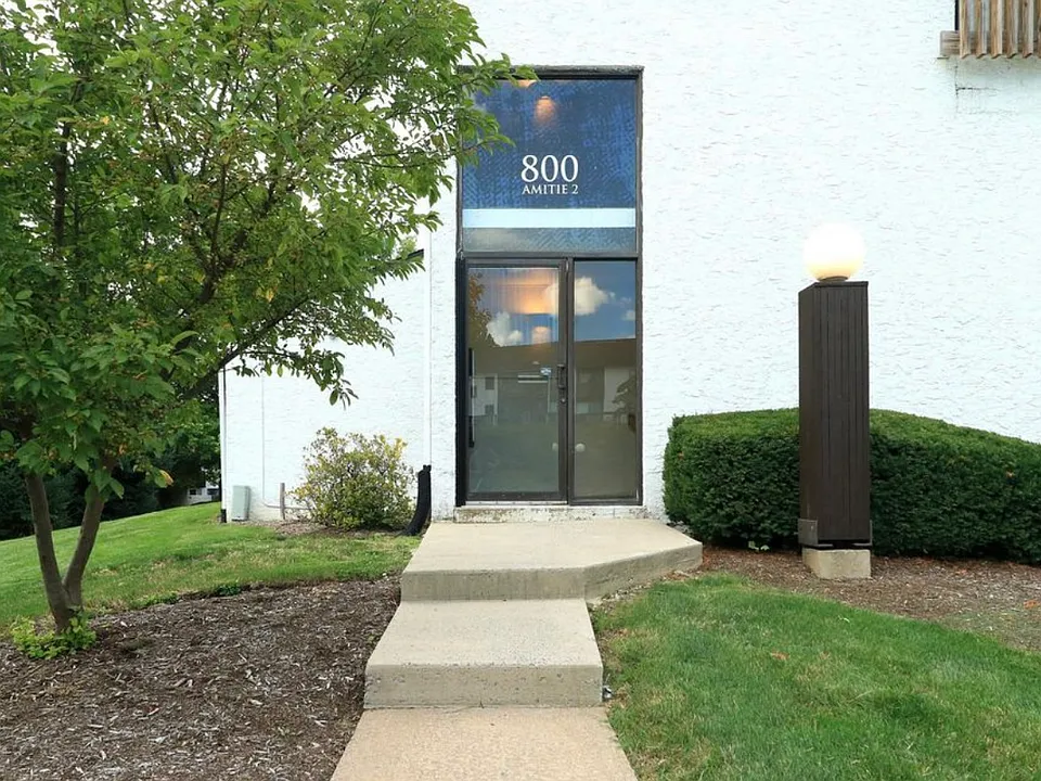 800 Stratford Dr #35