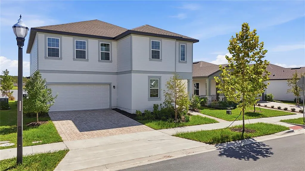 3 bed, 3.0 bath, 2791 sqft, $2,950 — Photo 2