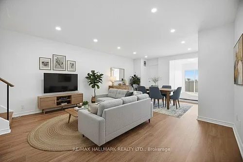3025 The Credit Woodlands #314 Photo 1