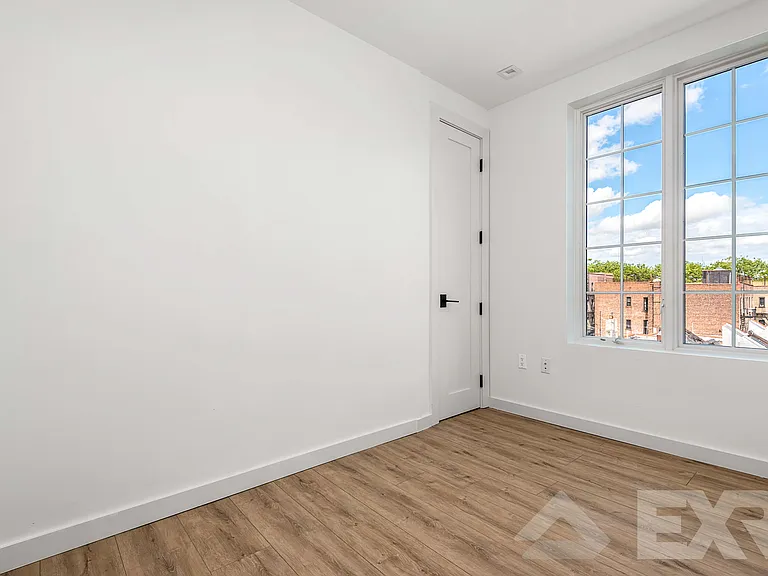 1691 Carroll St #4F — Photo 6