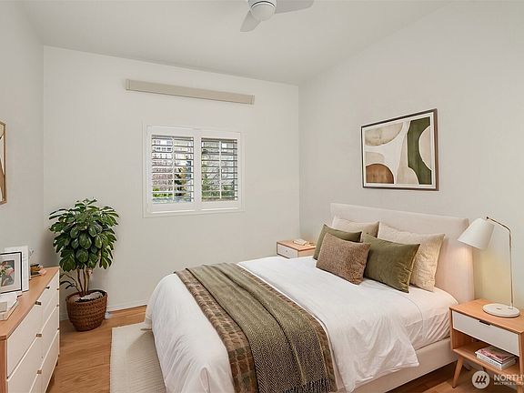 5th image of 1731 10th Avenue NE #B115