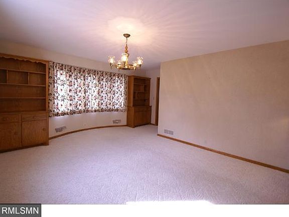4th image of 1132 Laurel Ave