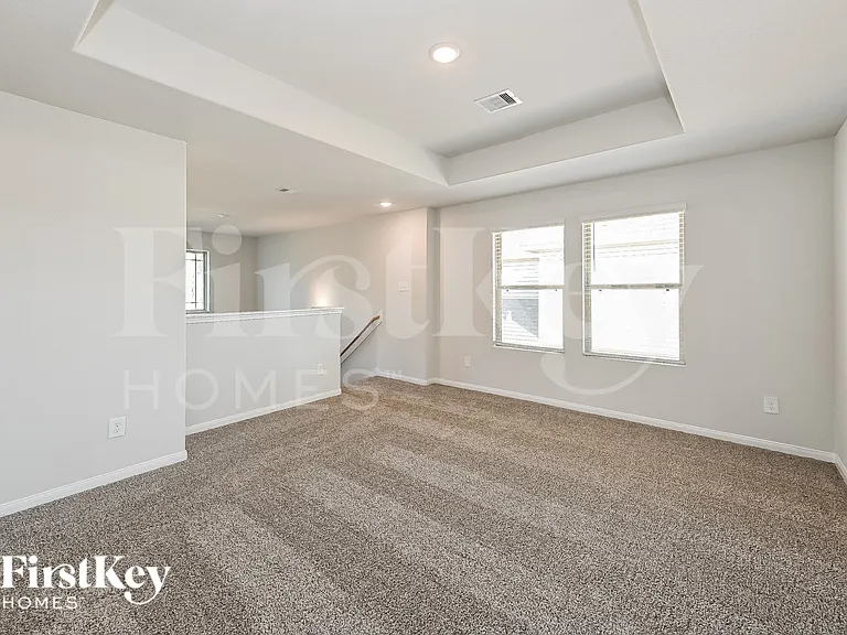 25590 Roy Rogers Rd — Photo 8