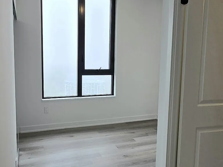 2075 Lakeshore Rd #2209 — Photo 12