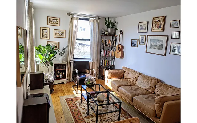 Rented by Douglas Elliman | media 8