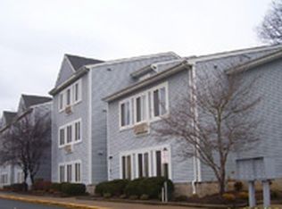 Llewellyn Village Apartments, Middleburg, VA 20117