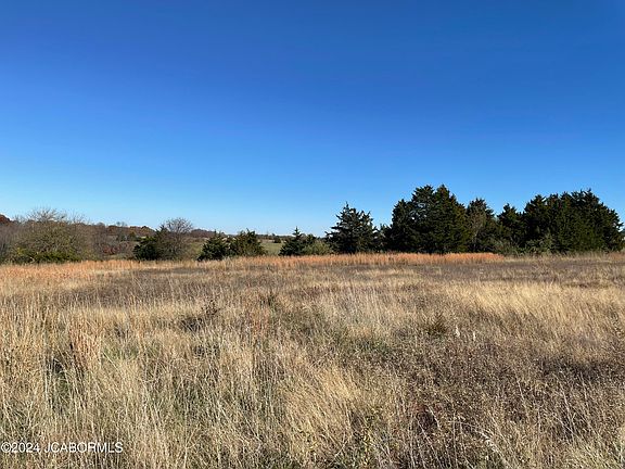3rd image of County Park Pl
