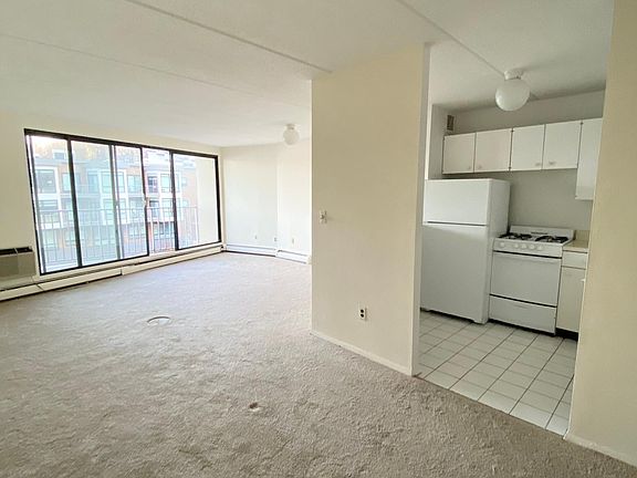 2nd image of 1155 Warburton Ave APT 4B