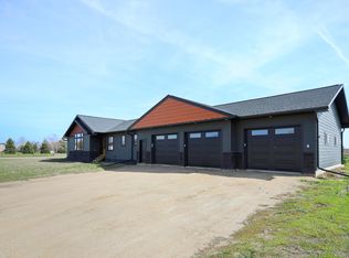 508 11th St, Ipswich, SD 57451