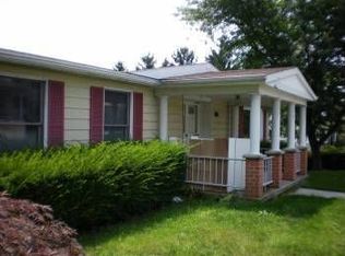 1223 Spruce St, Pottsville, PA 17901