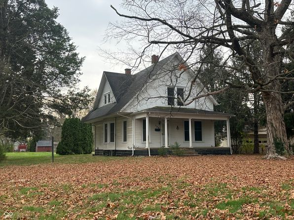 709 W 8th St, Seymour, IN 47274