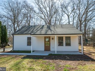 92 Cedar Dr, Doylestown, PA 18901