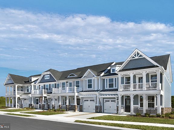 2nd image of 205 Red Cedar Dr #3