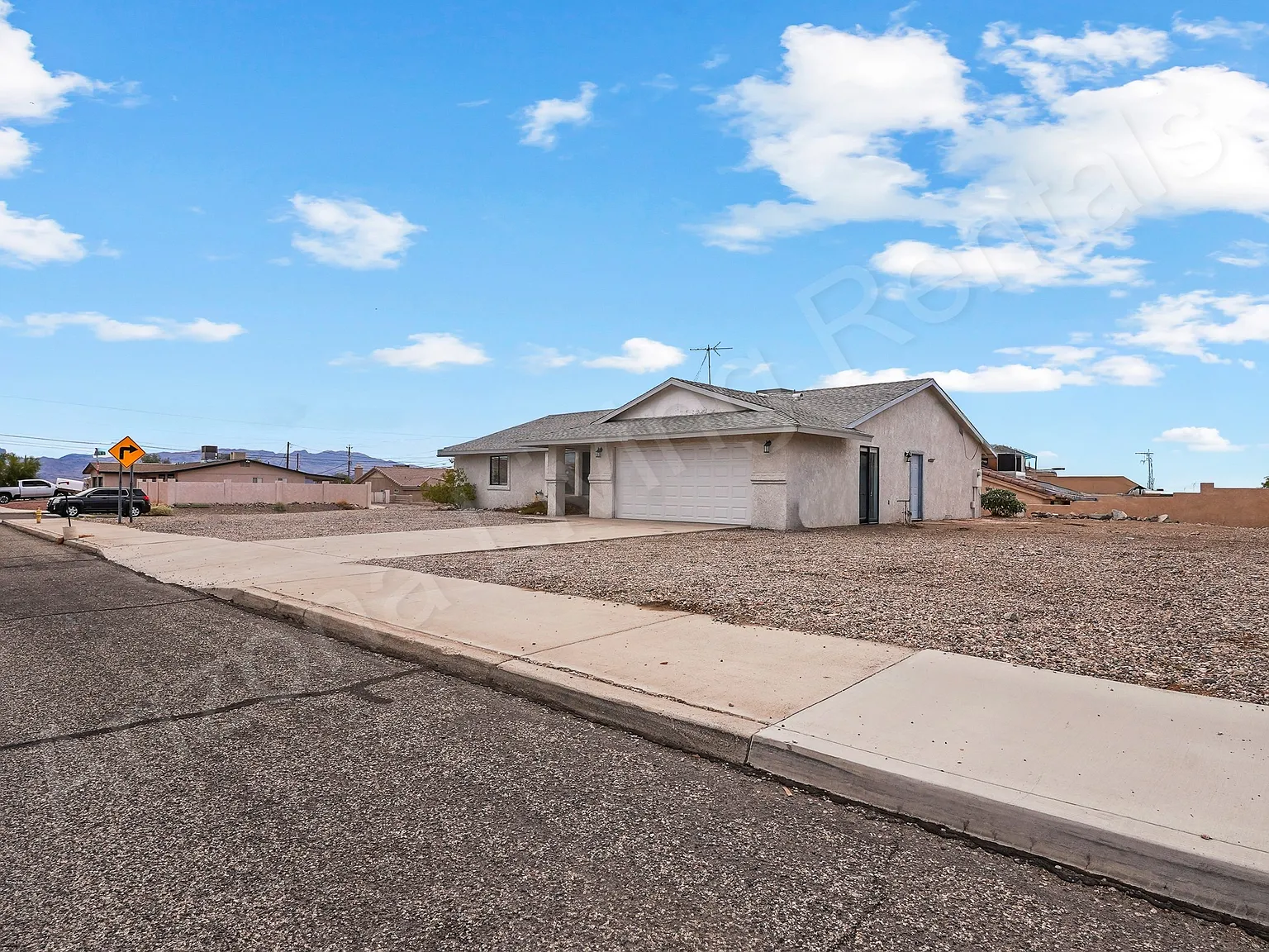 3 bed, 1362 sqft, $1,800 — Photo 3