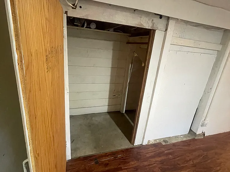 1166 Market St NE — Photo 19