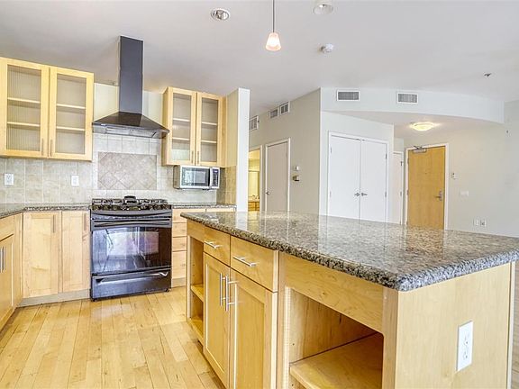 5th image of 1438 Little Raven St Unit 210