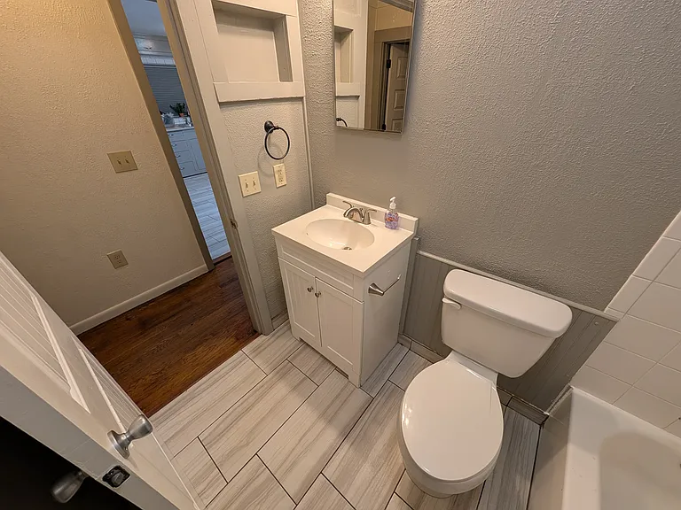 1318 W Huntsville Ave — Photo 26