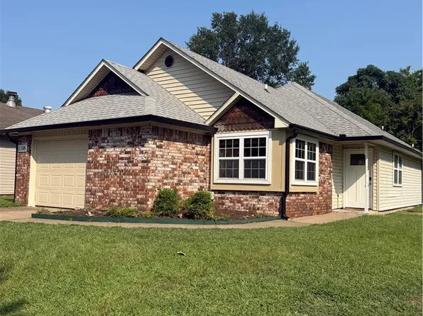 1106 N Louisville Ave, Russellville, AR 72801