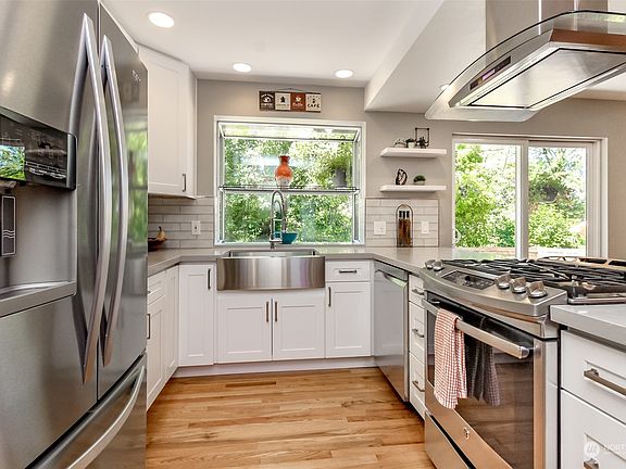 5th image of 18003 6th Avenue SW