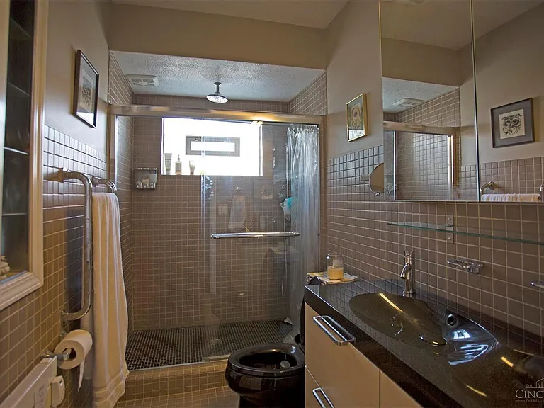 3633 Ault Park Ave #4 — Photo 10