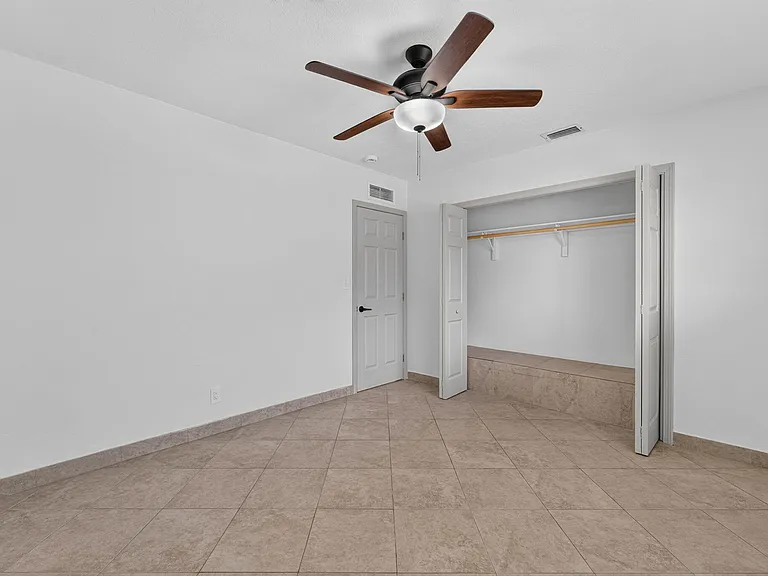 905 NW 133rd Ave — Photo 20