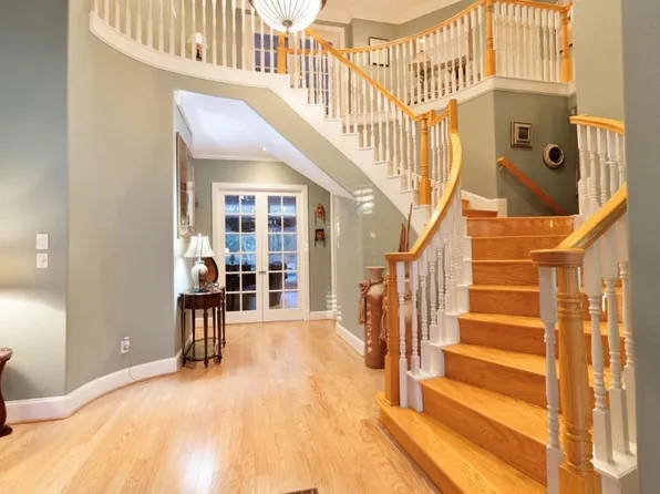 1614 Lake Wilderness Ln, Kingwood, TX 77345