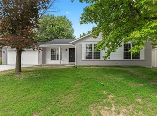 8 Haverford Dr, Saint Peters, MO 63376