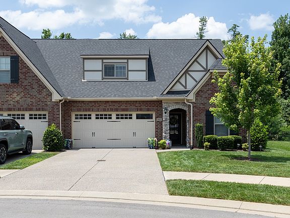 3rd image of 1811 Ravenwood Ct