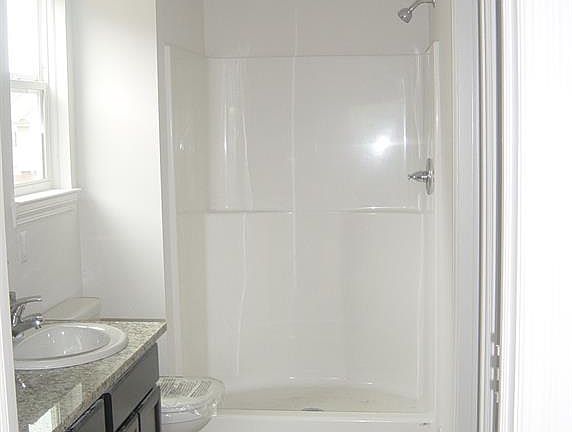 3rd image of 14260 Red Oak Dr