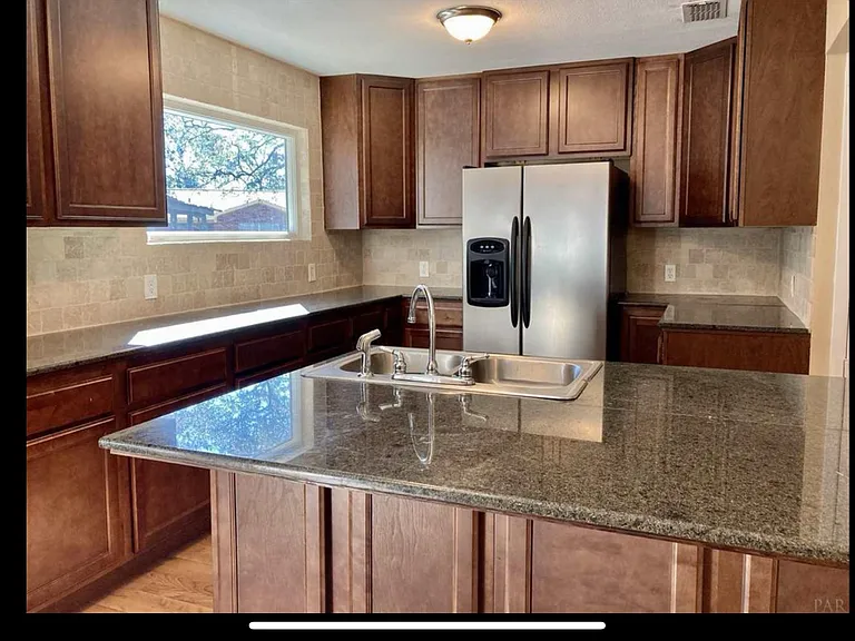 3102 Las Brisas Dr — Photo 8