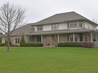 N87W27240 Perennial Ter, Hartland, WI 53029