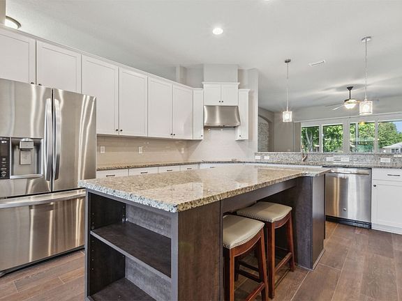2nd image of 33071 Sawgrass Parke Pl