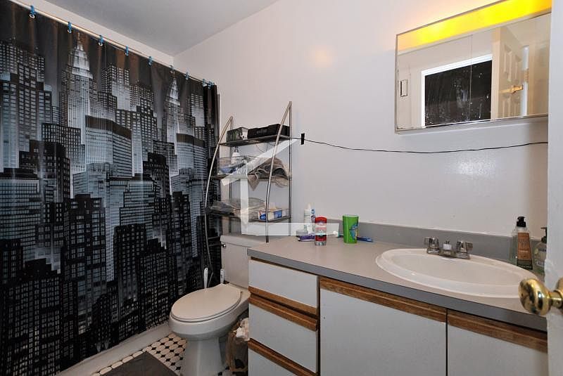 2nd image of 833 Beacon St APT 206K
