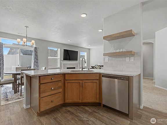 3rd image of 212 Royal Palm Drive
