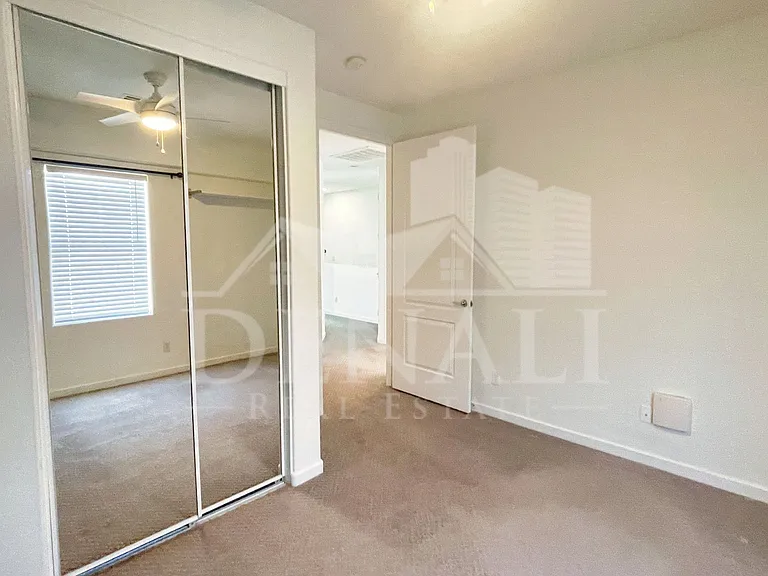 4637 E Culver St — Photo 14