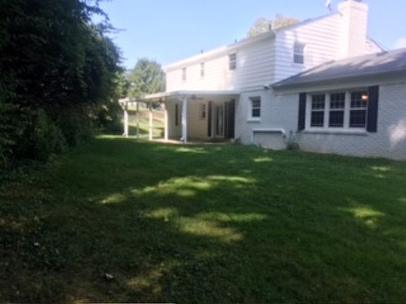3rd image of 1003 Lanette Dr