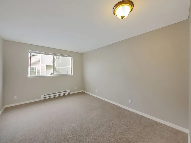 Granview Apartments — Photo 16