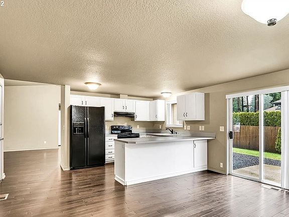 5th image of 9602 NE 45th Pl