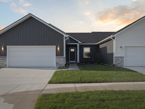 246 Marion Oaks Dr, Howell, MI 48843